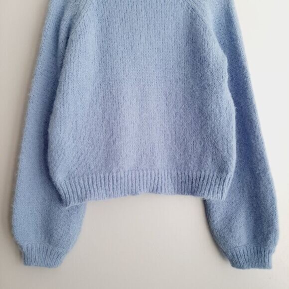 VERO MODA | Mabel Fuzzy Raglan Sleeve Sweater Blue w/ Rhinestone Buttons Sz L - Picture 11 of 15